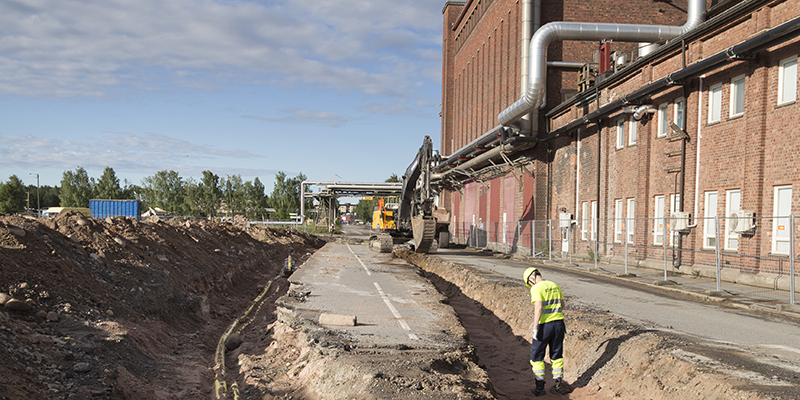 Kaivuutyö voimalaitosalueella